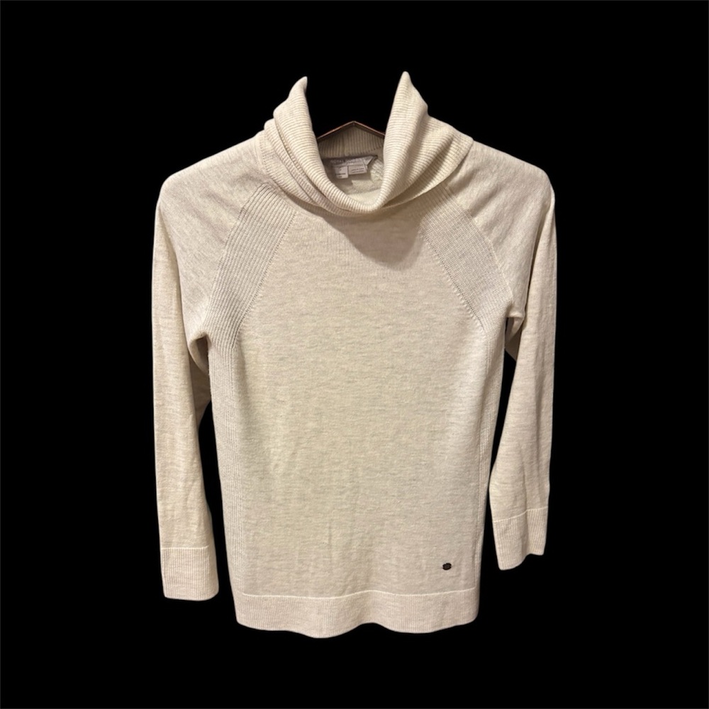 Royal Robbins Cream merino wool Turtleneck Sweater size S in like new condition
